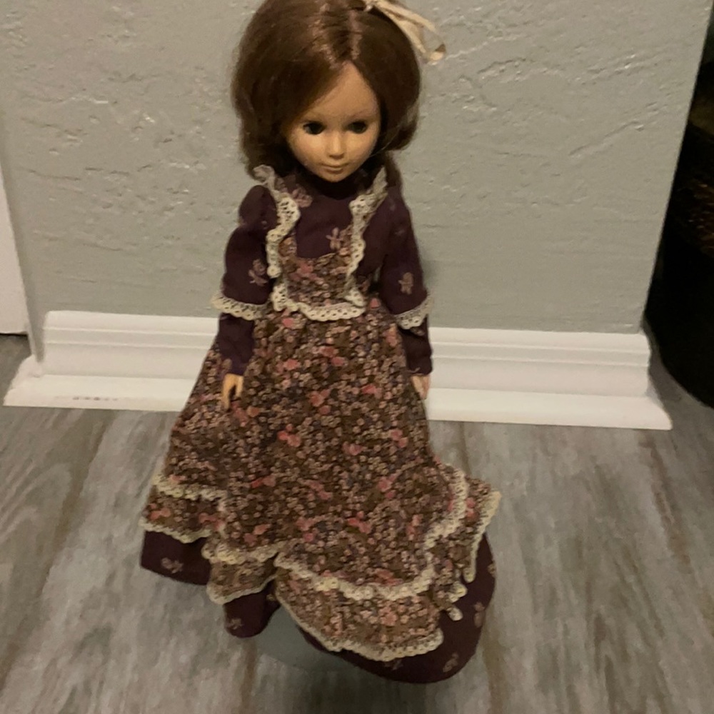 Vintage MATTEL Classic Beauty Collection Cassandra Doll